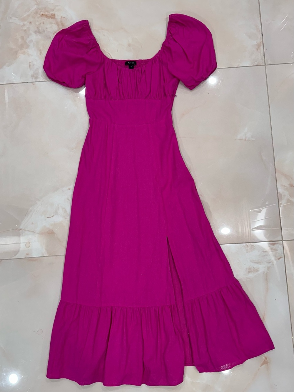 RW&CO. Magenta Puff-Sleeve Maxi Dress
